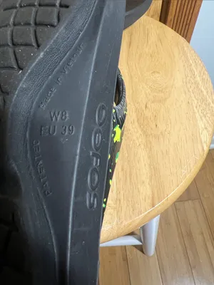 OOFOS Black Flip Flop Sandals with Neon Green Splatter thumbnail 5