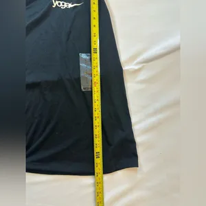 Nike Black Yoga NWT The Nike Tee Dri-Fit Yoga Tank Black Women’s Racerback Sz S thumbnail 4