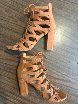 Wild Diva 7.5 Cigar Sandal Caged Cut Out Chunky Block Heel Peep Toe thumbnail 4