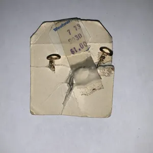 5/$25 Vintage clip on earrings thumbnail 2