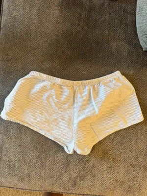 Brandy Melville Shorts thumbnail 2
