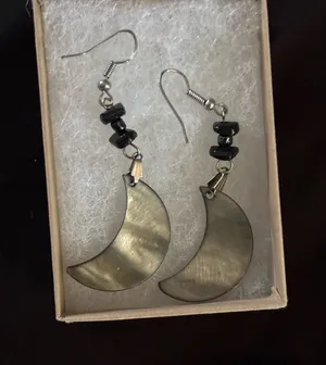 Zero point Crescent Moon earrings Silver thumbnail 1