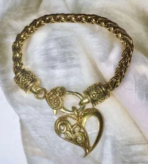 Hanging heart rope bracelet thumbnail 1