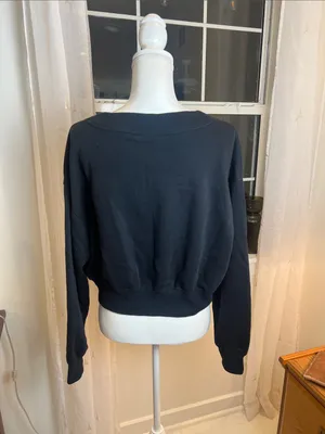 Nike Black V-Neck Cropped Sweatshirt with White Swoosh size medium. thumbnail 6