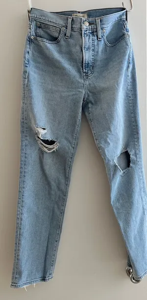 Madewell 90s distressed high-rise straight-leg jeans thumbnail 1