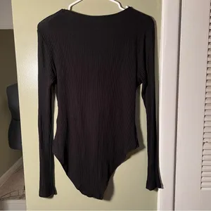 H&M Women's Size Medium Bodysuit Long Sleeve Lace Up‎ Black Ribbed Deep V-Neck thumbnail 6