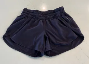 Lululemon Tracker Shorts‎ Size 4 thumbnail 1