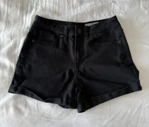 Black Solid High Waisted Midi Shorts thumbnail 1