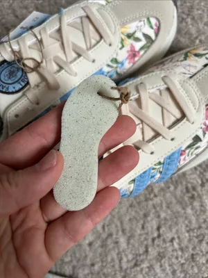 Adidas *Farm Rio sneakers. Size 7 thumbnail 7