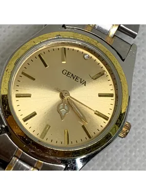 Geneva vintage women’s watch gold silver tone 27mm quartz up to 7.5” running thumbnail 3