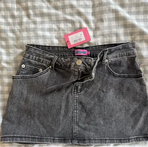 Edikted Waverly Denim Miniskirt Black thumbnail 2