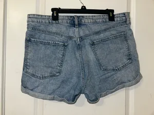 Old Navy Jean Shorts thumbnail 2