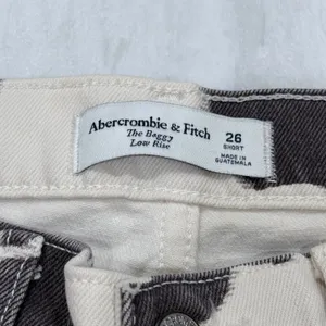 Abercrombie & Fitch The Baggy Low Rise Cow Print Jeans Black White 26 Short thumbnail 3