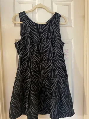 Dress thumbnail 2