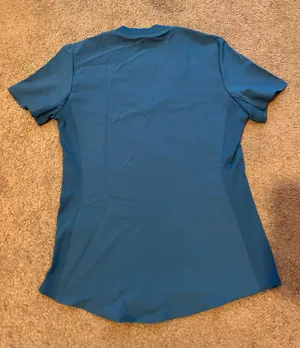 Caribbean blue scrub top Size XS thumbnail 4