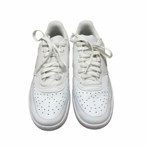 Nike White Court Vision Low Sneakers Sz 8.5 thumbnail 2