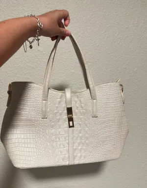 Elegant Cream Crocodile-Embossed Handbag thumbnail 1
