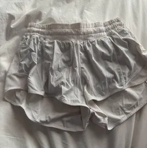 Lululemon Hotty-Hot Low-Rise Short 2.5” Color:White thumbnail 1