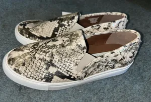 Steve Madden Sneakers thumbnail 1
