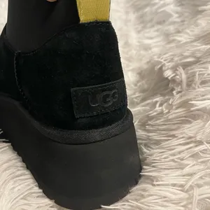 Ugg Classic Mini Dipper Black Platform Ankle Boots thumbnail 7