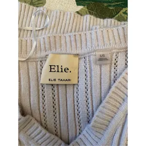 Elie Tahari Women’s Short Sleeve V Neck Beige Grey Sweater Size Large thumbnail 7