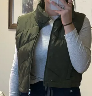 Puffer Vest Green Size M thumbnail 5