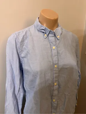 GAP The Fitted Boyfriend Long Sleeve Button Down Collared Shirt Medium Blue thumbnail 2