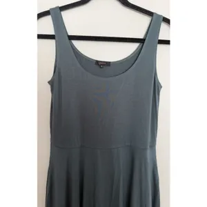 Quince Women Tencel Jersey Fit & Flare Dress Dark Olive Women's Size Medium thumbnail 3