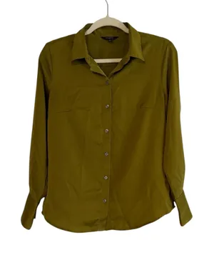 Banana Republic Silky Classic Blouse Dark Palm Green S Womens Long Sleeve Button thumbnail 1