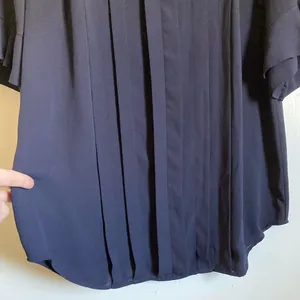 *Ann Taylor Navy V-Neck Pleated Detail Medium Short Flutter Sleeve Blouse #S thumbnail 6