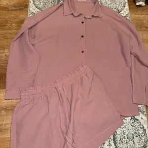 Mauve Textured Set thumbnail 1