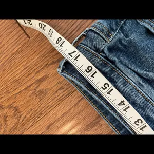 American eagle Tom girl midi distressed hem shorts size 8 thumbnail 4