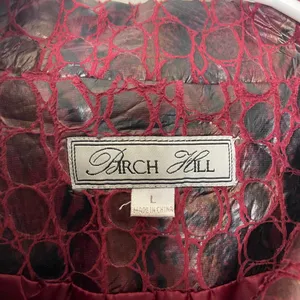 Vintage Birch Hill deep red delicate faux leather scale textured button‎ jacket thumbnail 4