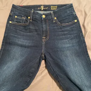 7 For All Mankind Kimmie Bootcut Darkwash Jeans thumbnail 3