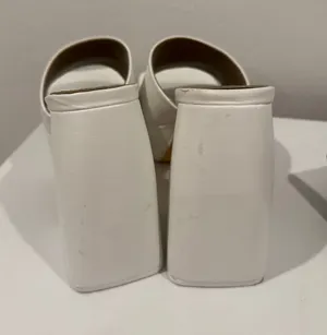 Shein White Heels thumbnail 1