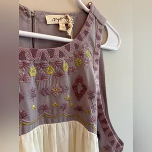 Mystree Embroidered‎ Yoke Dress Crinkle Chiffon Cream Gold Lavender NWT Large thumbnail 4