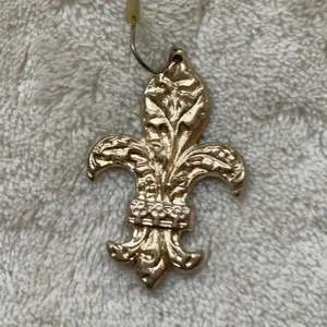 Earring thumbnail 4