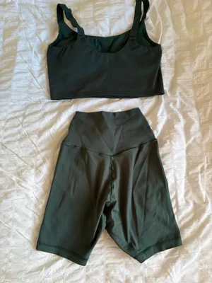 green aerie workout set thumbnail 2