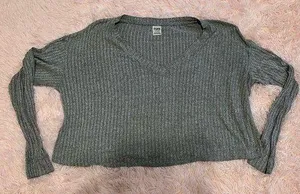 PINK - Victoria's Secret Cropped lightweight Sweater thumbnail 1