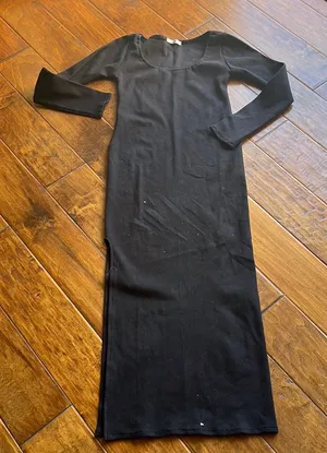 Black dress thumbnail 1