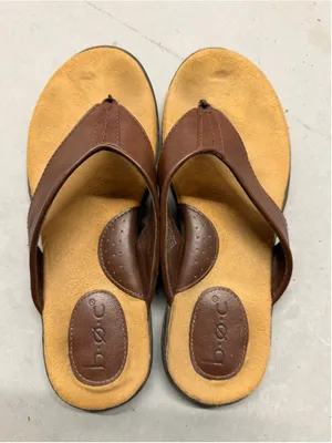 b.o.c Brown and Tan Thong Sandals Size 7 thumbnail 1