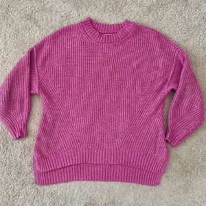 American Eagle AEO Pink Crew Neck Sweater Medium Cozy Split Hem thumbnail 1