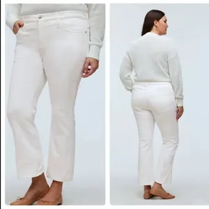 Madewell Mid Rise Kick Out With Magic Pocket White Plus Size thumbnail 2