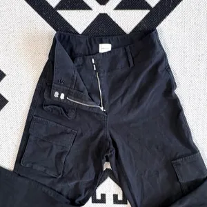 Wilfred Free Picture Wide Leg Cargo Pants in Black Size 4 thumbnail 12
