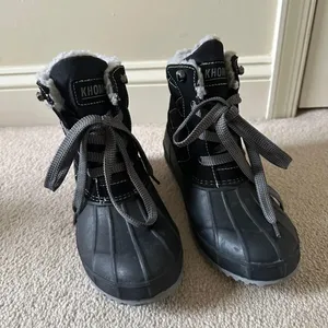 Khombu Duck Boots thumbnail 2