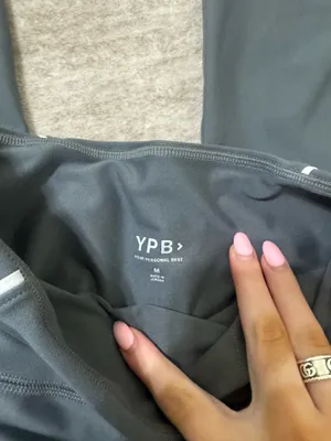 Abercrombie & Fitch YPB leggings size medium thumbnail 3