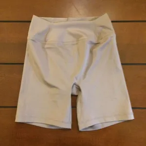 NWT Oner Active timeless high waisted shorts minky medium Tan thumbnail 1