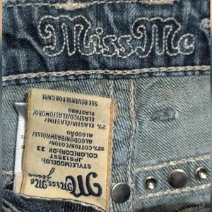 MISS ME Skinny Straight Jeans‎ Womens 25 BLING Studs Rhinestones Crystals Frayed thumbnail 4