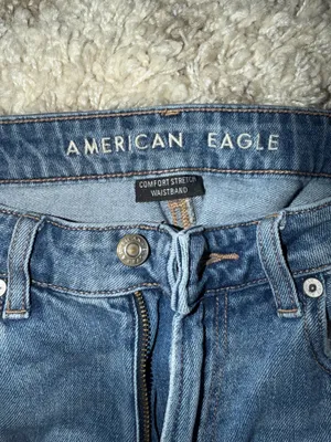 American Eagle Mom Jeans thumbnail 2