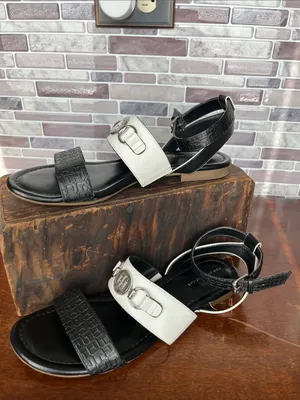 Tommy Hilfiger women's black and white flat sandals thumbnail 2